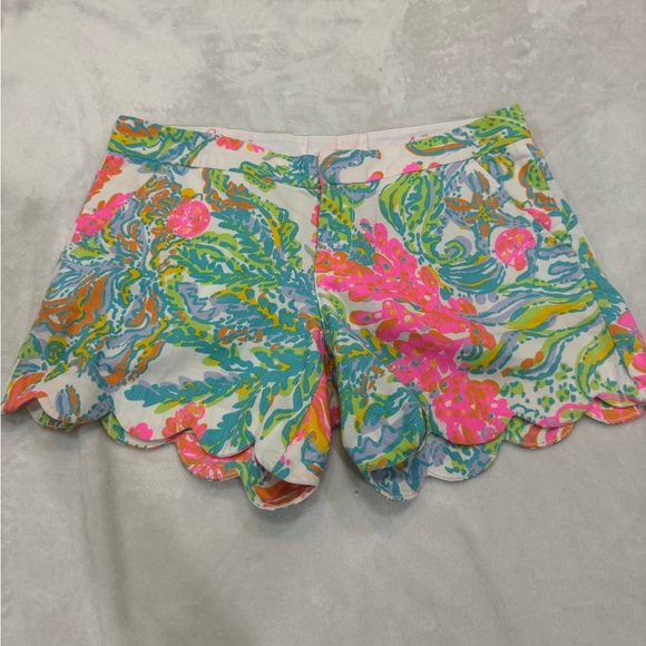 Lily Pulitzer 5" Buttercup Shorts - Picture 2 of 9